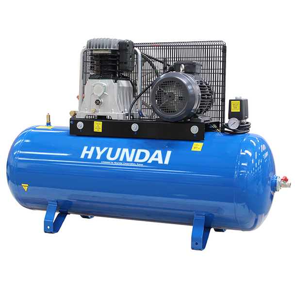 Hyundai HY55200-3 5.5HP 200 Litre 21 CFM 3-Phase Twin Cylinder Electric Air Compressor (400V)