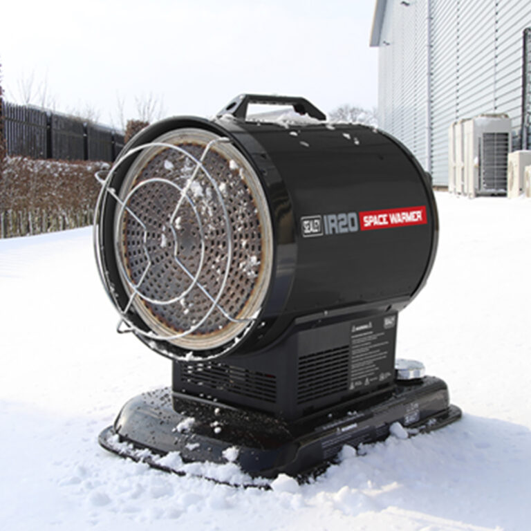 Sealey-IR20-20kW-Infrared-Halogen-Heater-Diesel-Paraffin-or-Kerosene-230V-in-Use