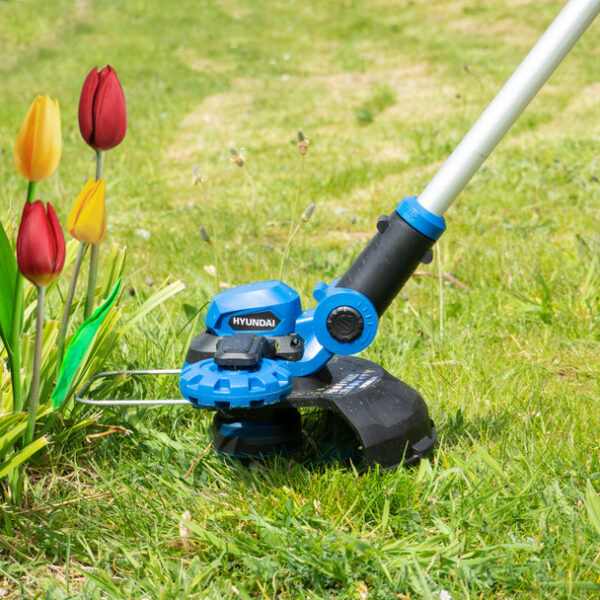 Hyundai-HY2187-20v-Li-Ion-Cordless-Grass-Trimmer-Battery-Powered-HY2187_Lifestyle_3__40982