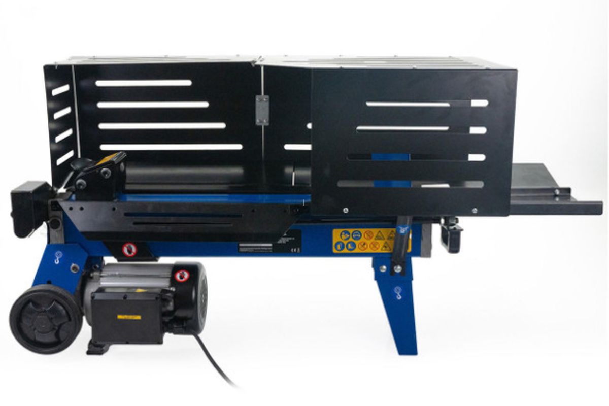 Side view of Hyundai log splitter.