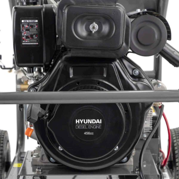 Hyundai-HYW4000DE2-456cc-Diesel-Pressure-Washer-4000psi_007
